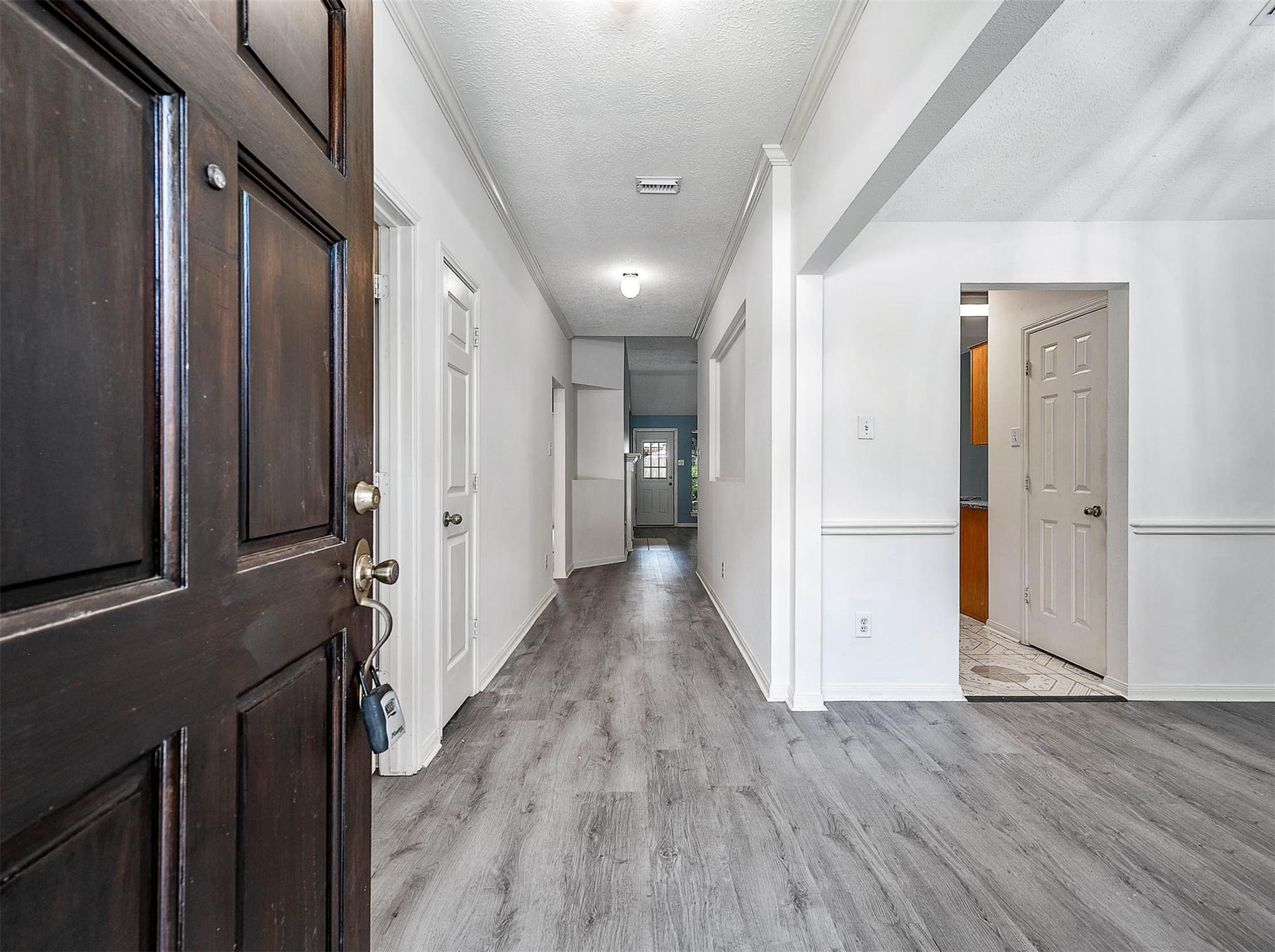 2215 Manchester Lane