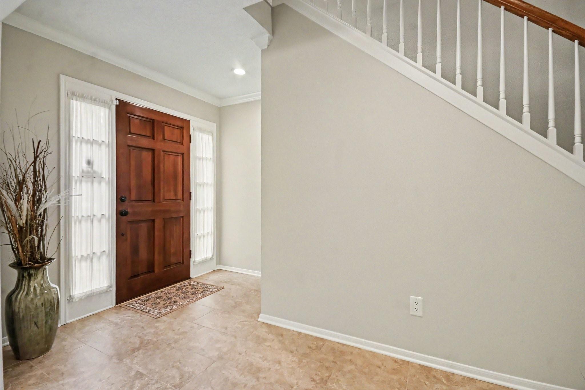 2116 Hollow Reef Circle