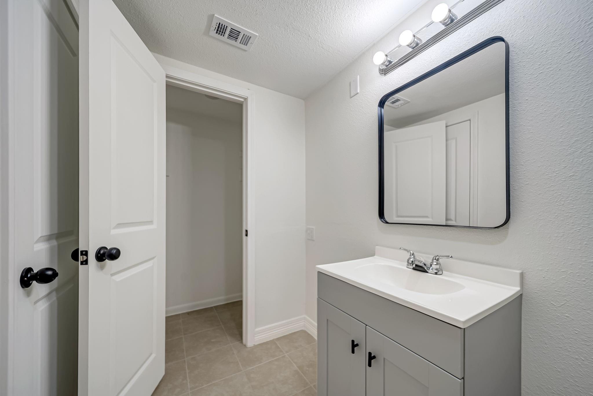 411 Avenue A 12