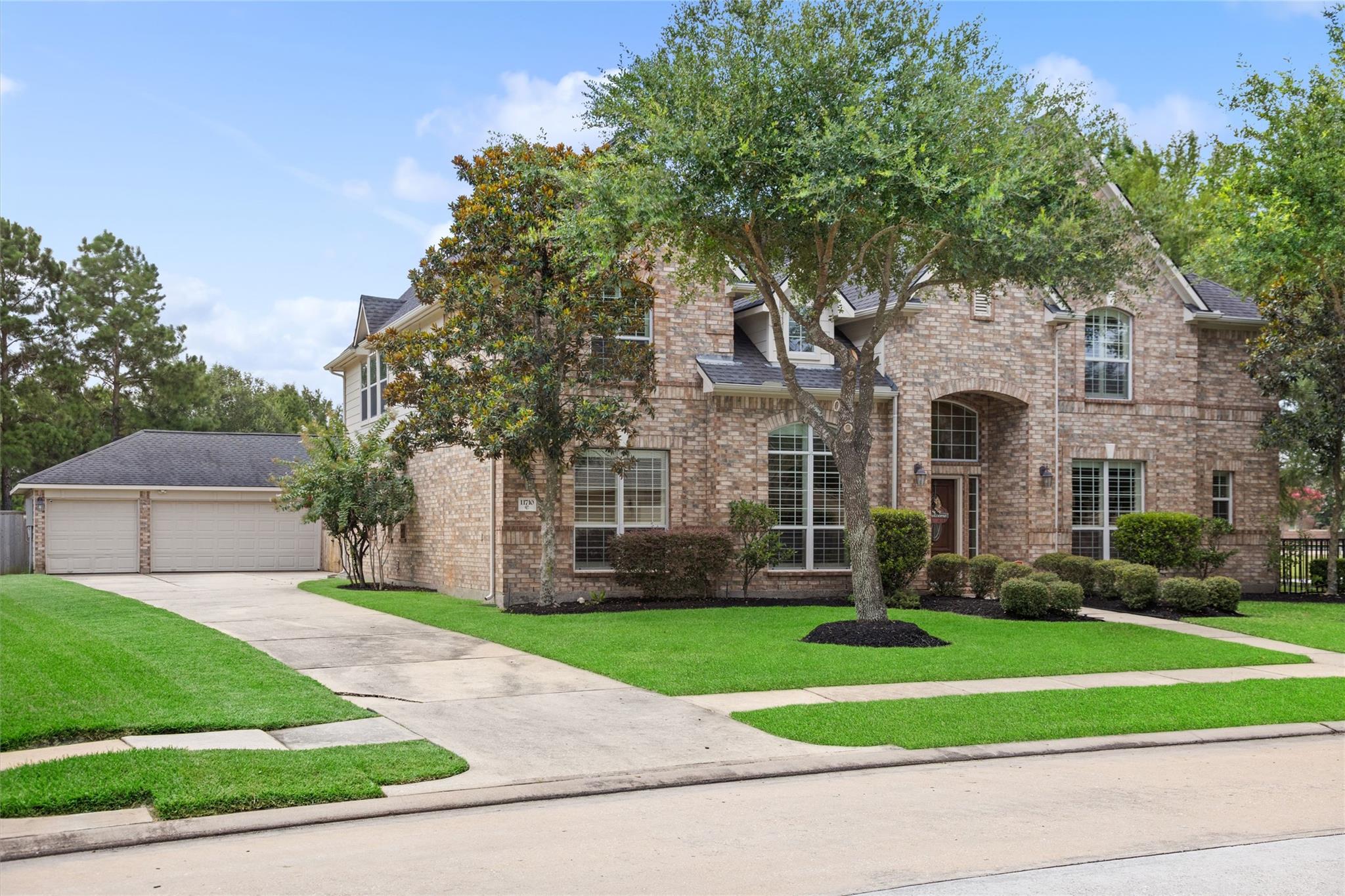11710 Oakshield Lane