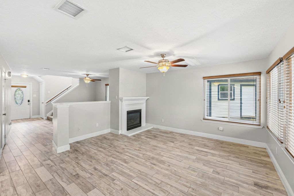 Photo of 18147 Woodsdale Court, Porter, TX 77365 (MLS # 44391157)