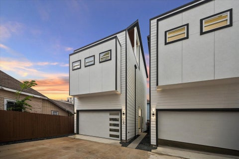 Photo of 118 Velasco Street, Houston, TX 77003 (MLS # 32631964)