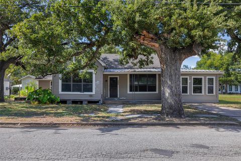 Photo of 488 7th Street, Somerville, TX 77879 (MLS # 66635503) Photo of 488 7th Street, Somerville, TX 77879 (MLS # 66635503)