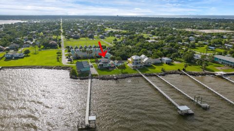 Homes For Sale - 937 5th Street<br/> Galveston County, San Leon, TX 77539