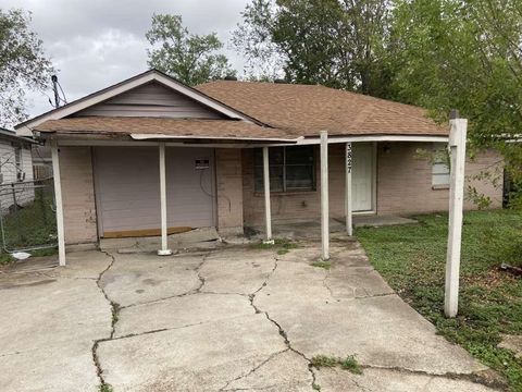 Photo of 3827 Amos Street, Houston, TX 77021 (MLS # 32985371)