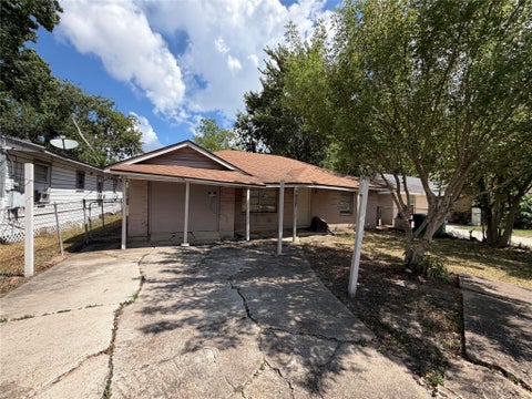 Homes For Sale - 3827 Amos Street<br/> Houston, TX 77021