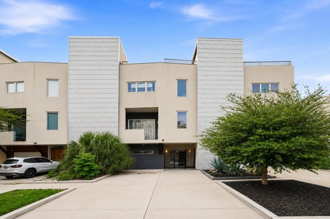 Photo of 3904 Austin Street, Houston, TX 77004 (MLS # 23202090)