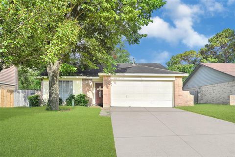 Photo of 8639 Pearl Point Street, Houston, TX 77044 (MLS # 38590192)