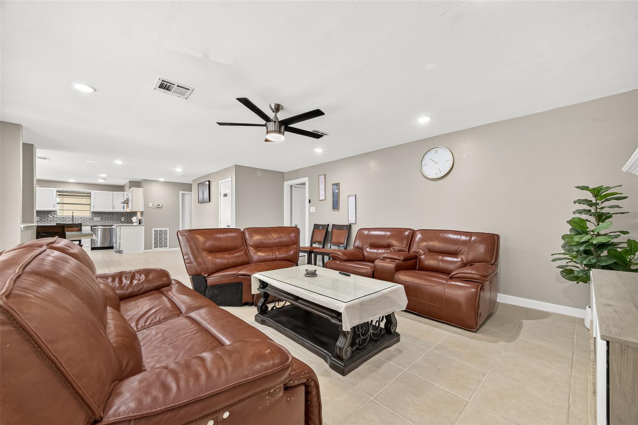 552 Roanoke Drive
