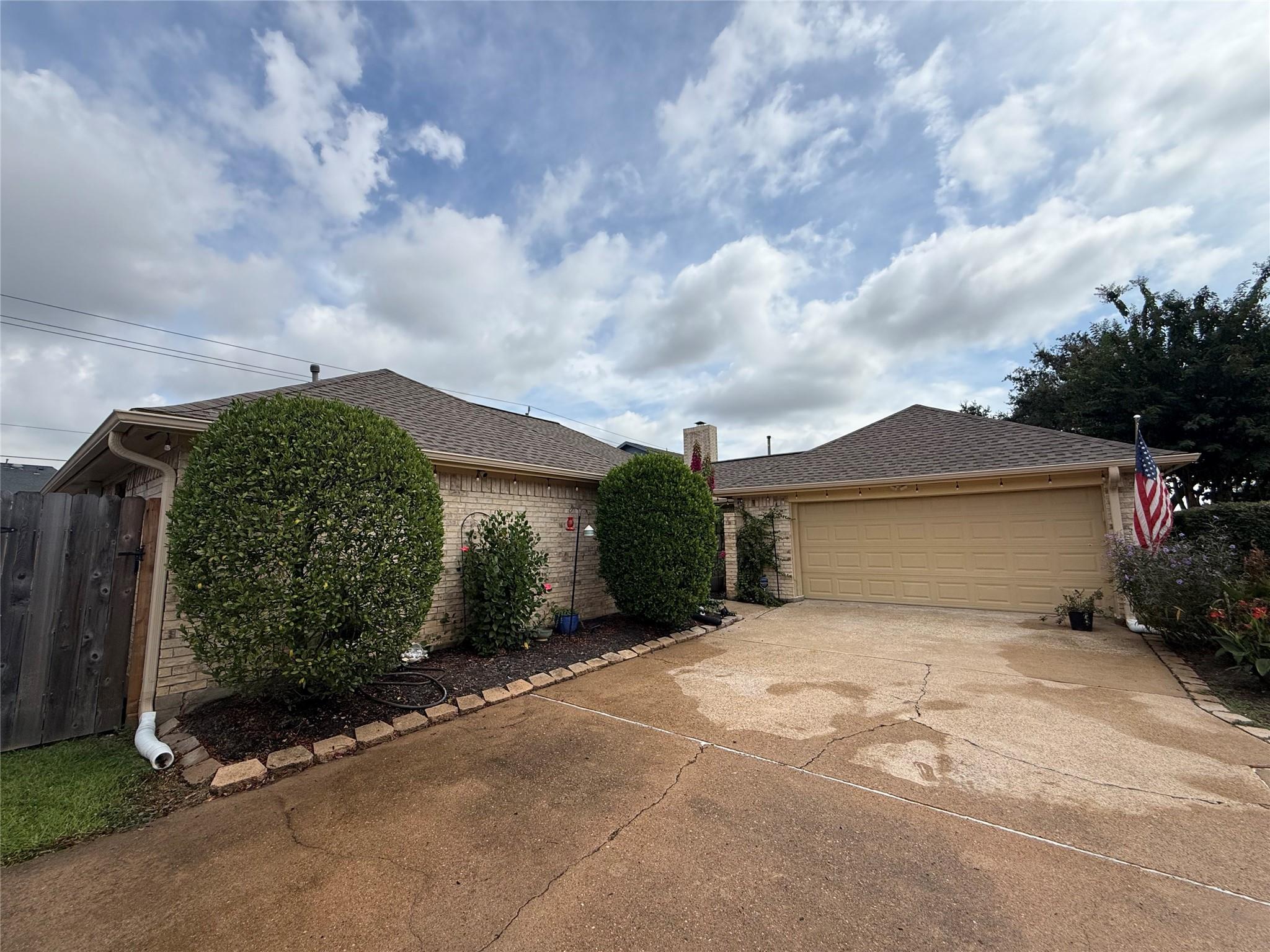 6623 Gleneagles Drive