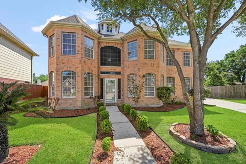 Photo of 215 Crabapple Drive, Baytown, TX 77520 (MLS # 31554879)