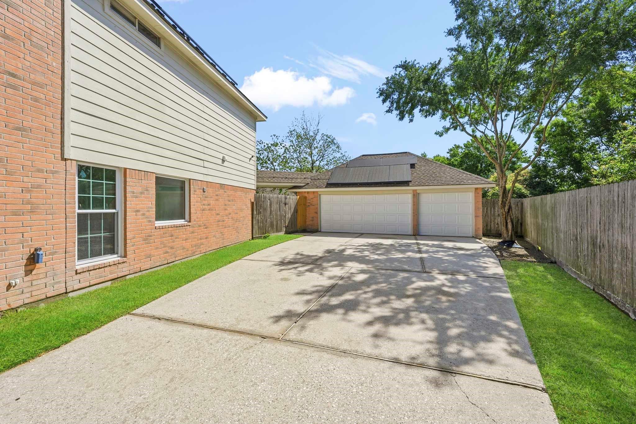 215 Crabapple Drive