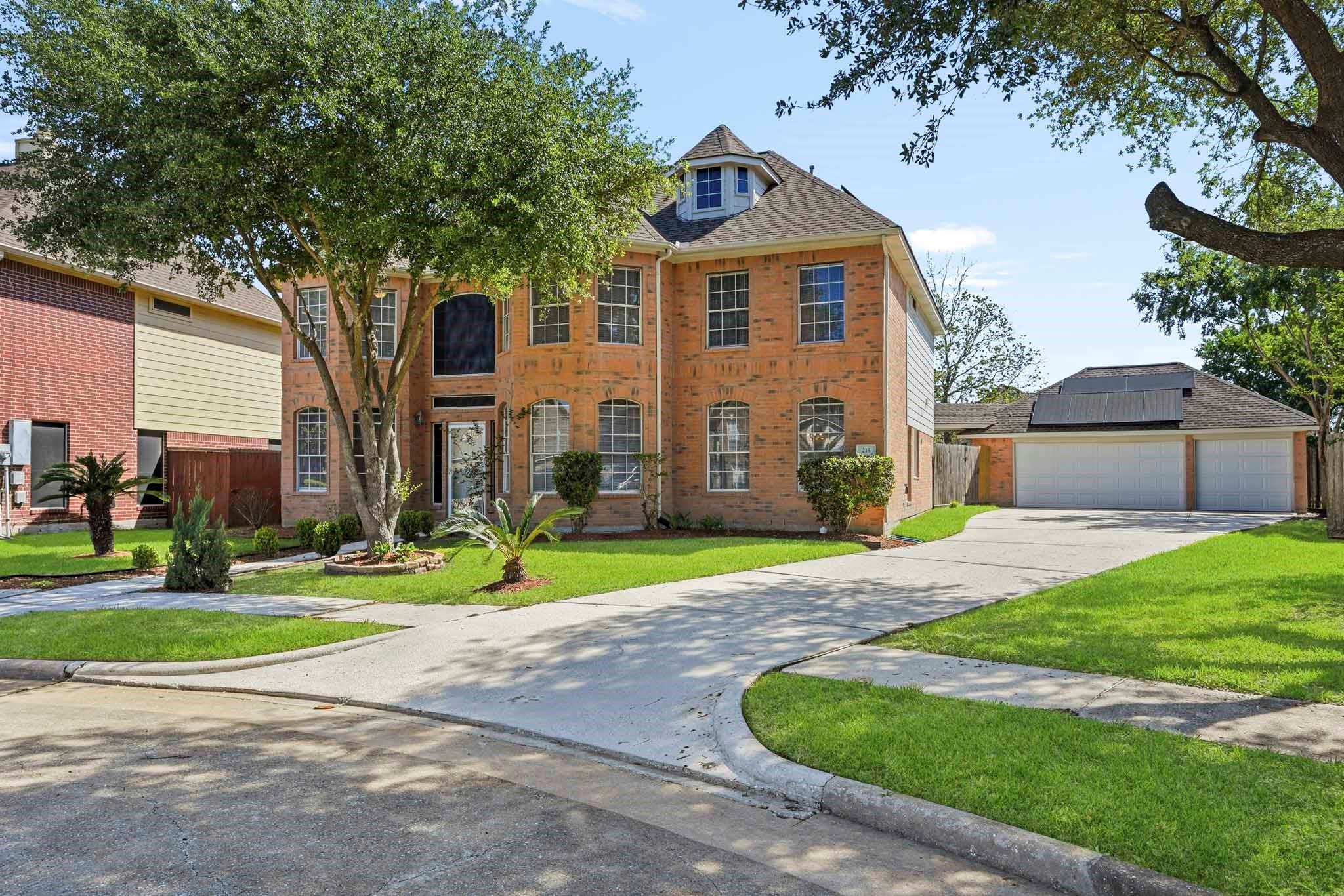 215 Crabapple Drive