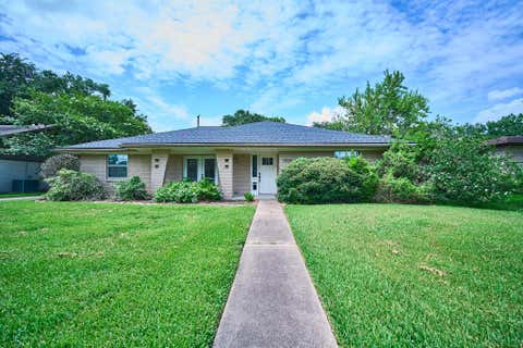 Photo of 5506 Dumfries Drive, Houston, TX 77096 (MLS # 45012803)