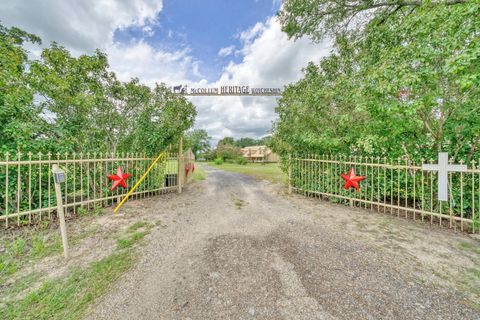 Vacant Land For Sale - 1470 Fellowship Lane Ln<br/> Madison County, Madisonville, TX 77864