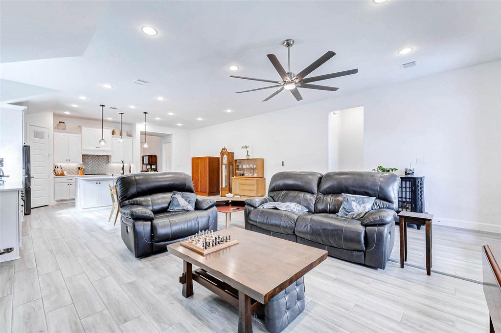 Photo of 5130 Albany Shores Lane, Fulshear, TX 77441 (MLS # 32212416)