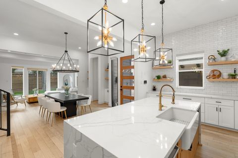 4226 Gibson Street Houston TX 77007