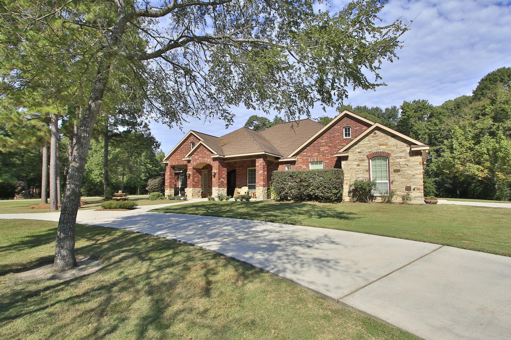 1547 Ruby Drive