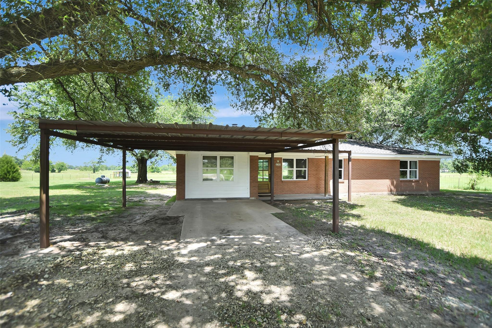 8542 Sloan Road