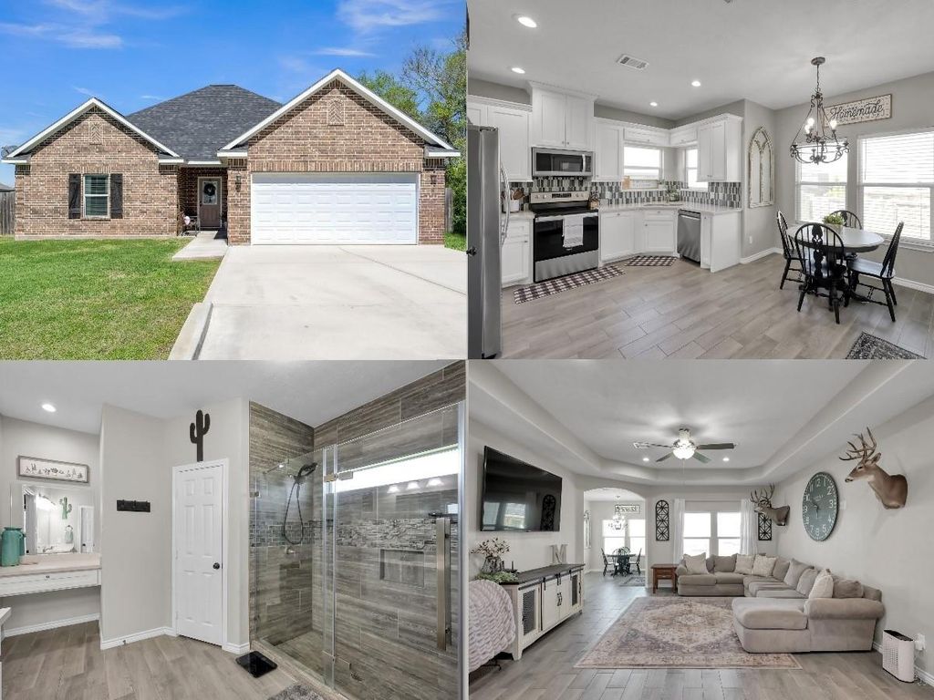 Photo of 12426 Hackberry Drive, Willis, TX 77318 (MLS # 13764897)