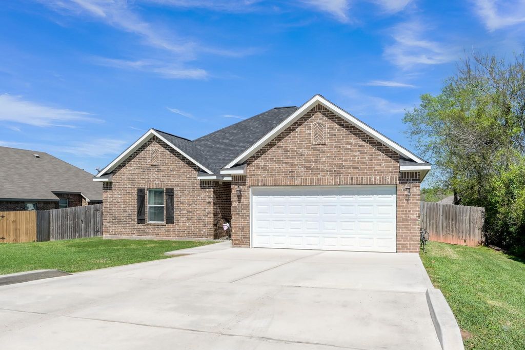 Photo of 12426 Hackberry Drive, Willis, TX 77318 (MLS # 13764897)
