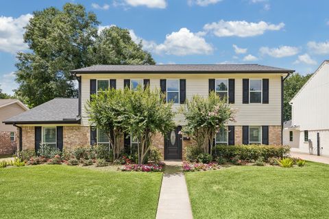 Photo of 1022 Martin Street, Houston, TX 77018 (MLS # 12211486)
