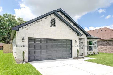 Tiny photo for 3718 Kilkenny Drive, Houston, TX 77047 (MLS # 86997671)
