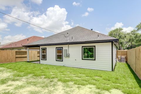 Tiny photo for 3718 Kilkenny Drive, Houston, TX 77047 (MLS # 86997671)