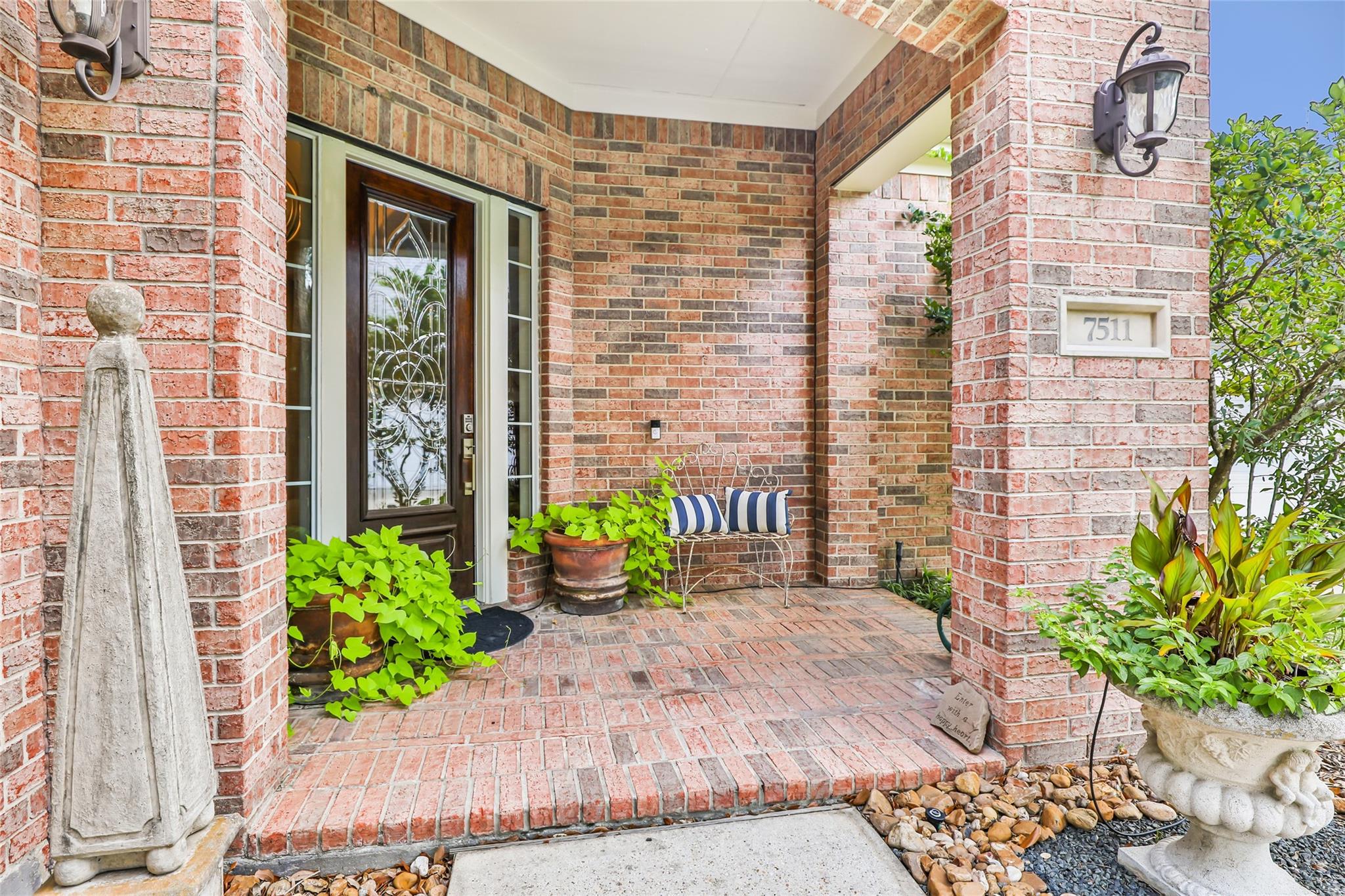 7511 Prairie Oak Trail