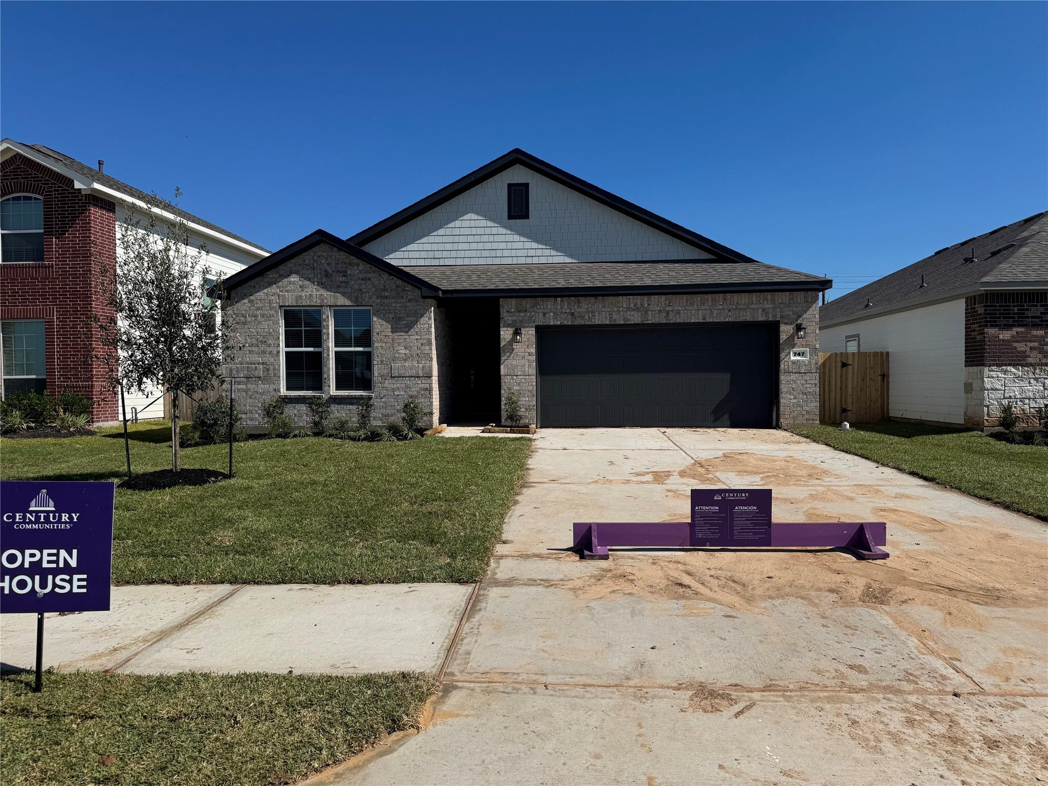 747 Red Mulberry Street