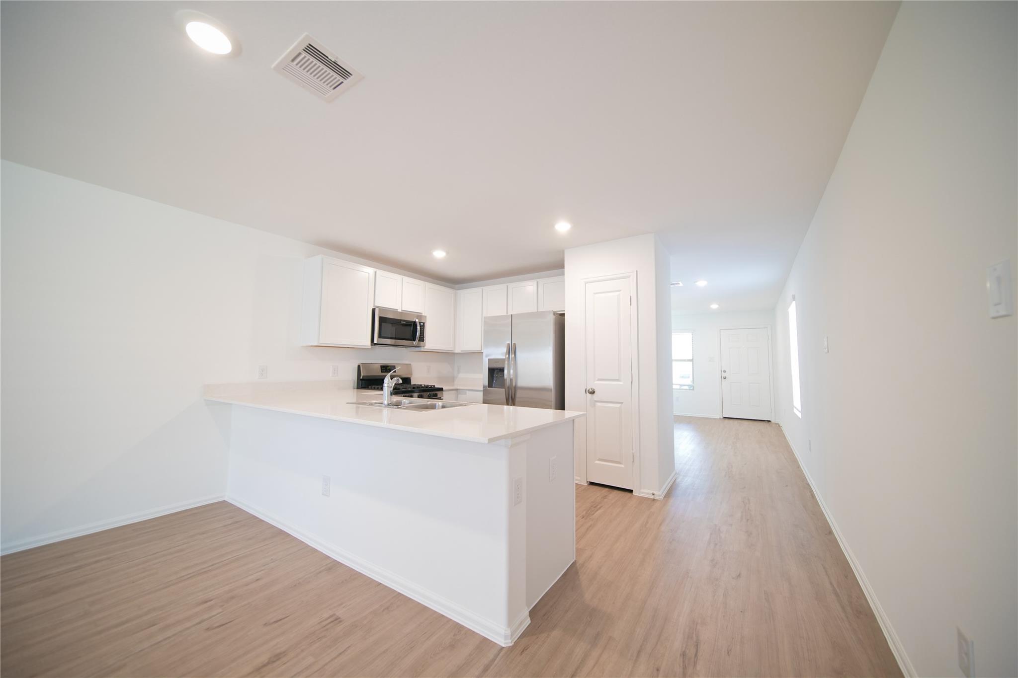 4114 Oakland View Street