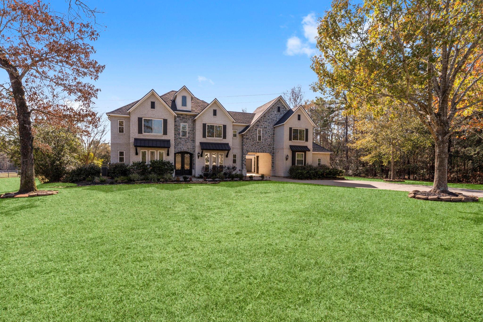 4430 Chateau Creek Way