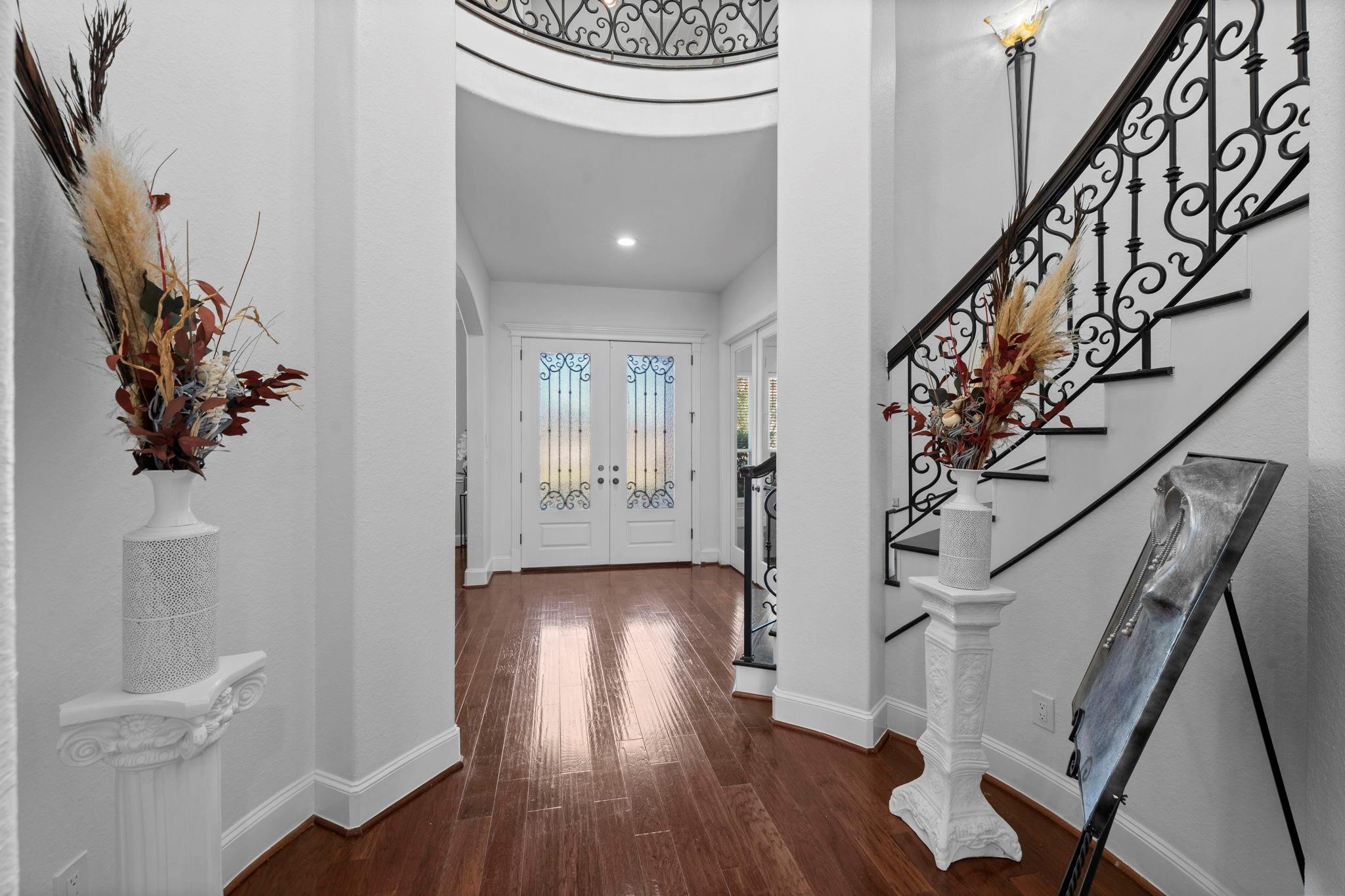 4430 Chateau Creek Way