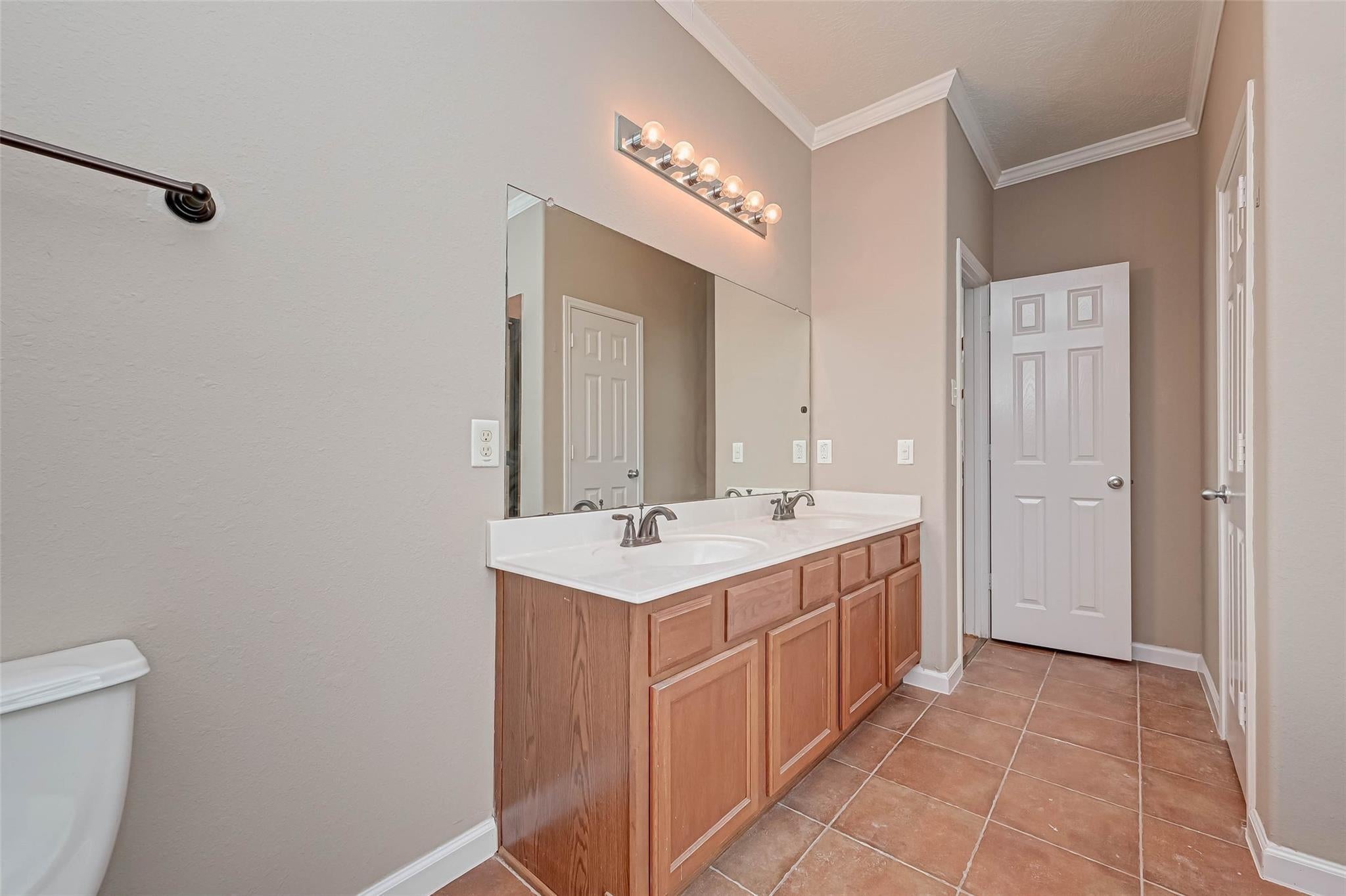 2914 Legends Knoll Drive