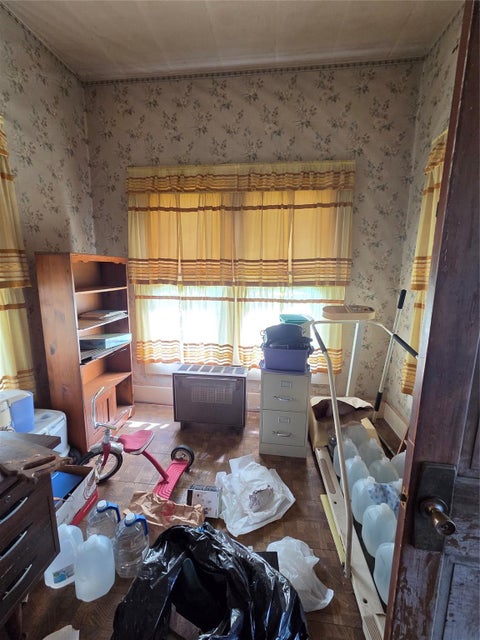 Tiny photo for 421 S La Salle ST, Navasota, TX 77868 (MLS # 82740828)