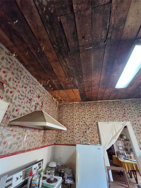 Tiny photo for 421 S La Salle ST, Navasota, TX 77868 (MLS # 82740828)