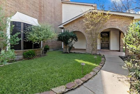 10703 Crestfield Court Houston TX 77070