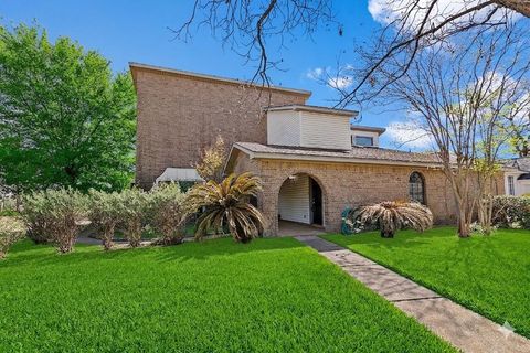 10703 Crestfield Court Houston TX 77070