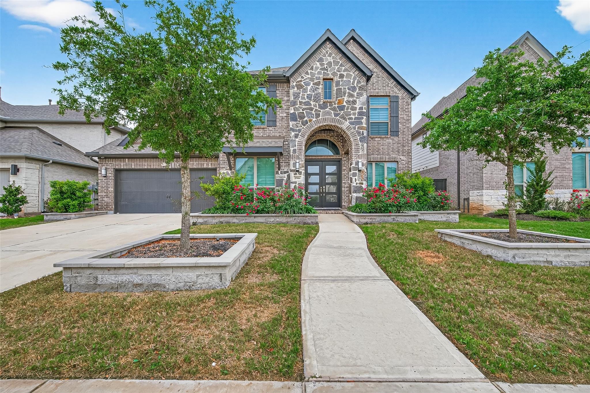 2506 Falling Fig Lane