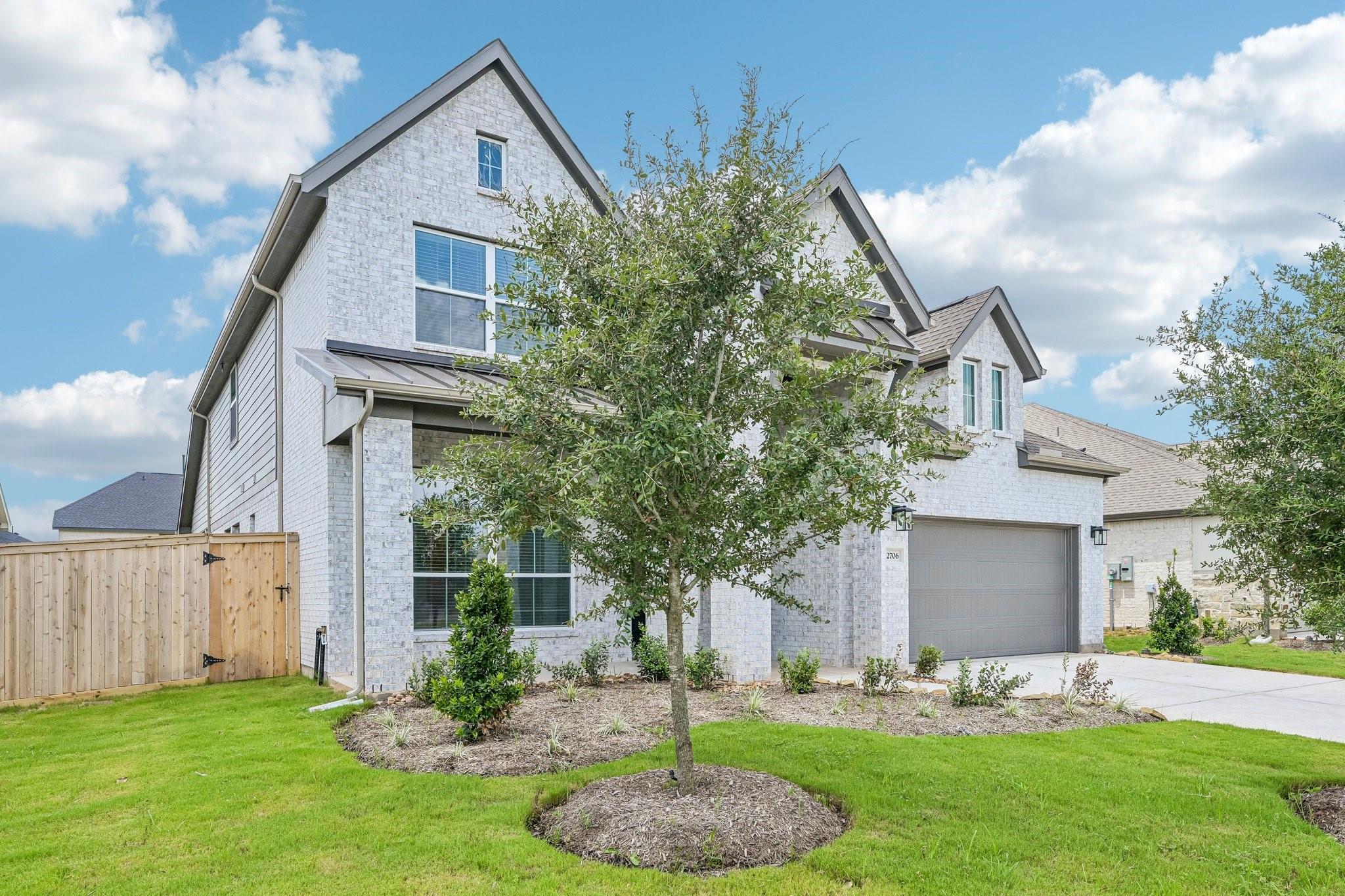 2706 Peach Valley Road