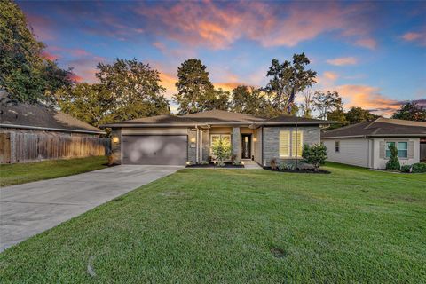 Photo of 15714 Corinthian Way, Willis, TX 77318 (MLS # 77849818)