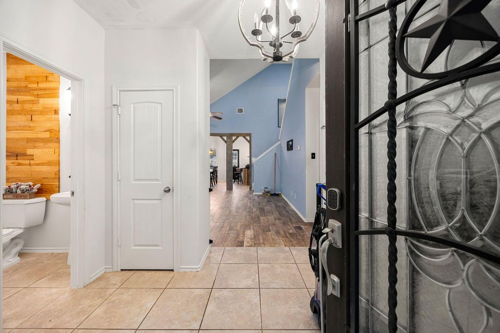 Photo of 6715 Strawberry Brook Lane, Dickinson, TX 77539 (MLS # 42727087)