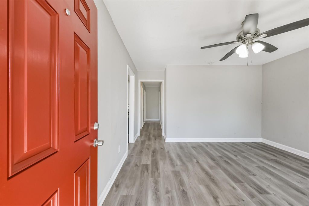 Photo of 5130 Ripplebrook Drive, Houston, TX 77045 (MLS # 50445421)