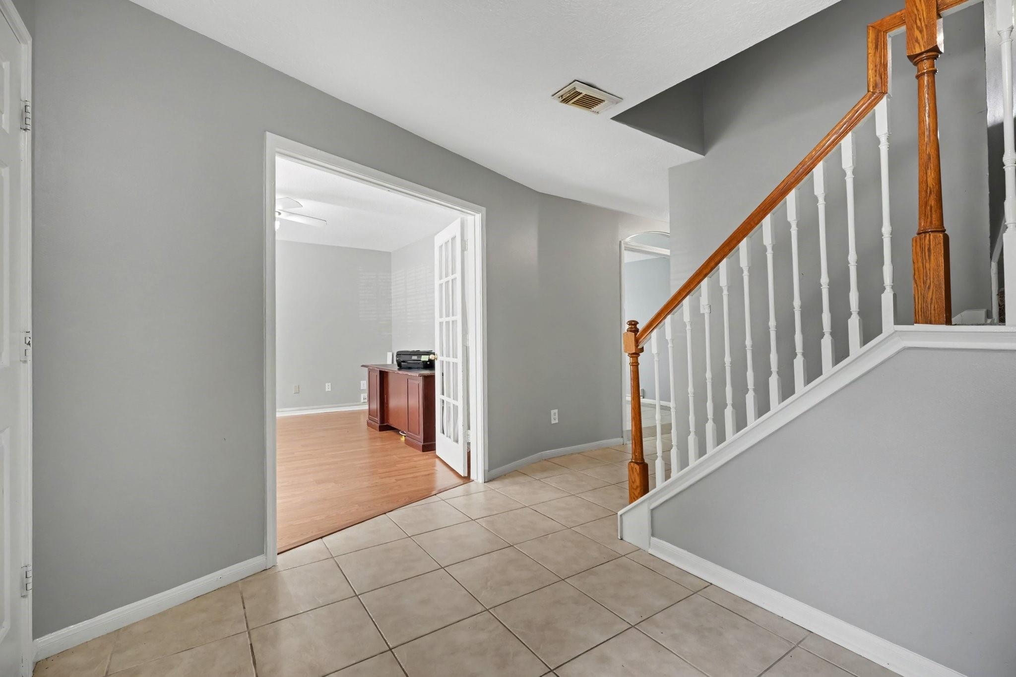 526 Oak Briar Drive