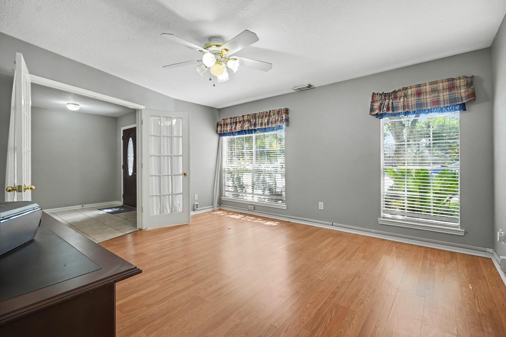 526 Oak Briar Drive
