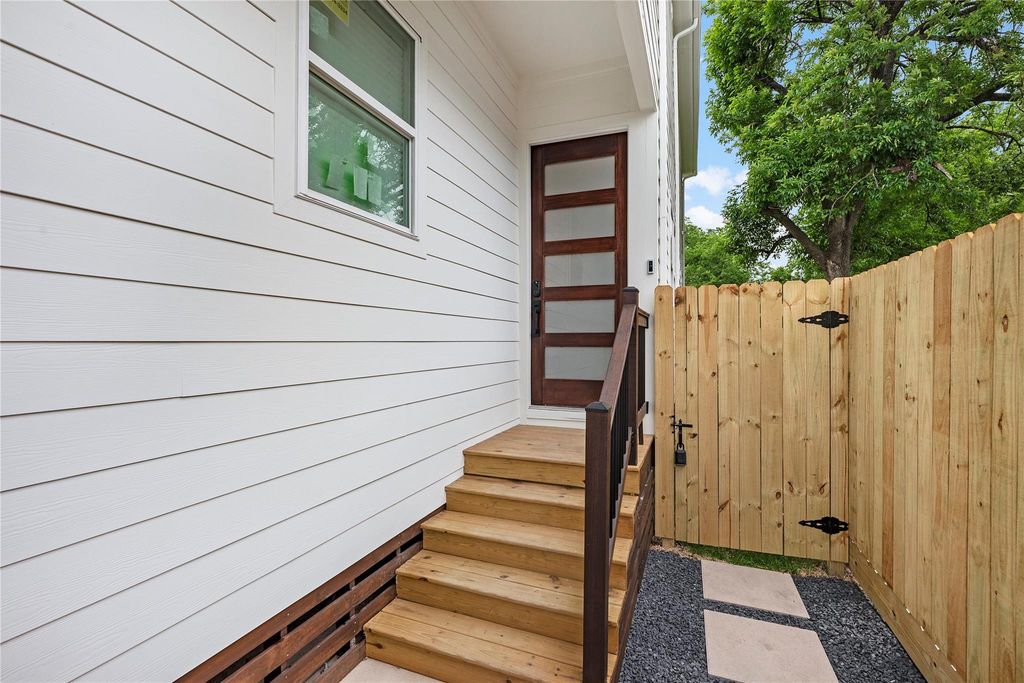 Photo of 6626 Highrock Road, Houston, TX 77092 (MLS # 37543170)