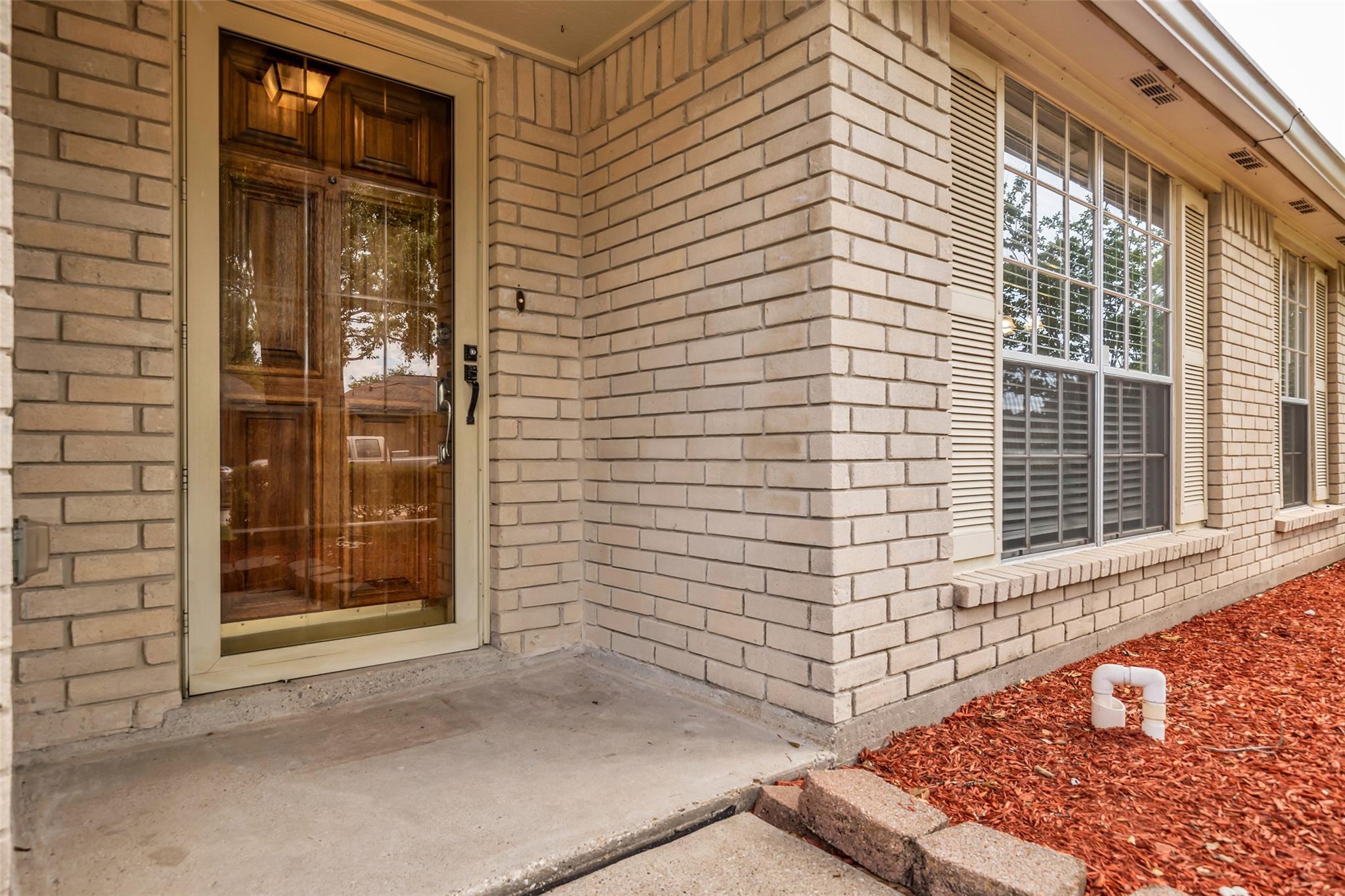 3004 Cloverdale Drive