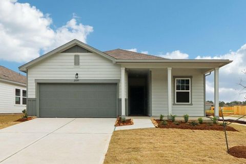 Photo of 31335 Gayle Prairie Oaks Street, Waller, TX 77484 (MLS # 97727871)