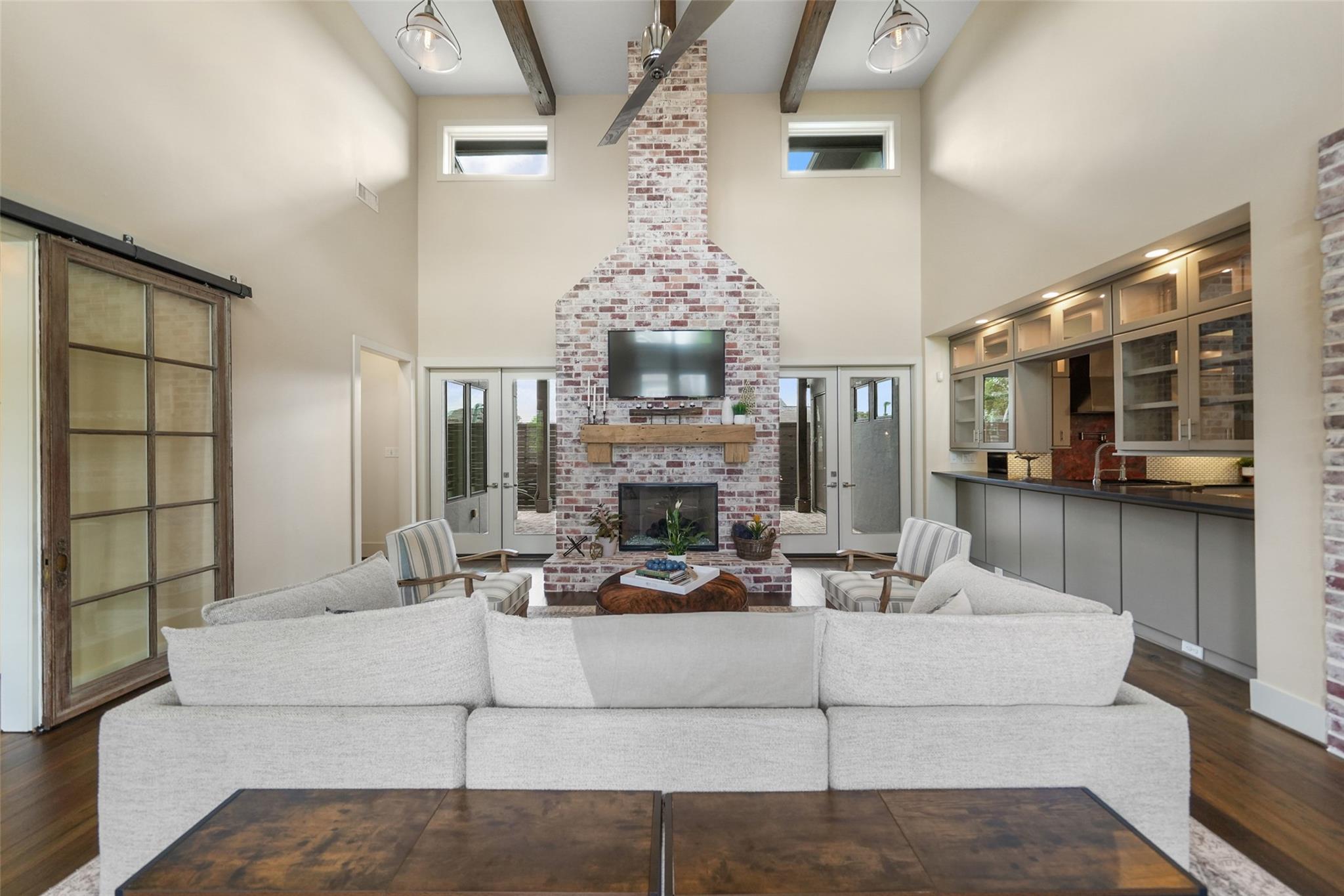 3610 Oak Forest Drive