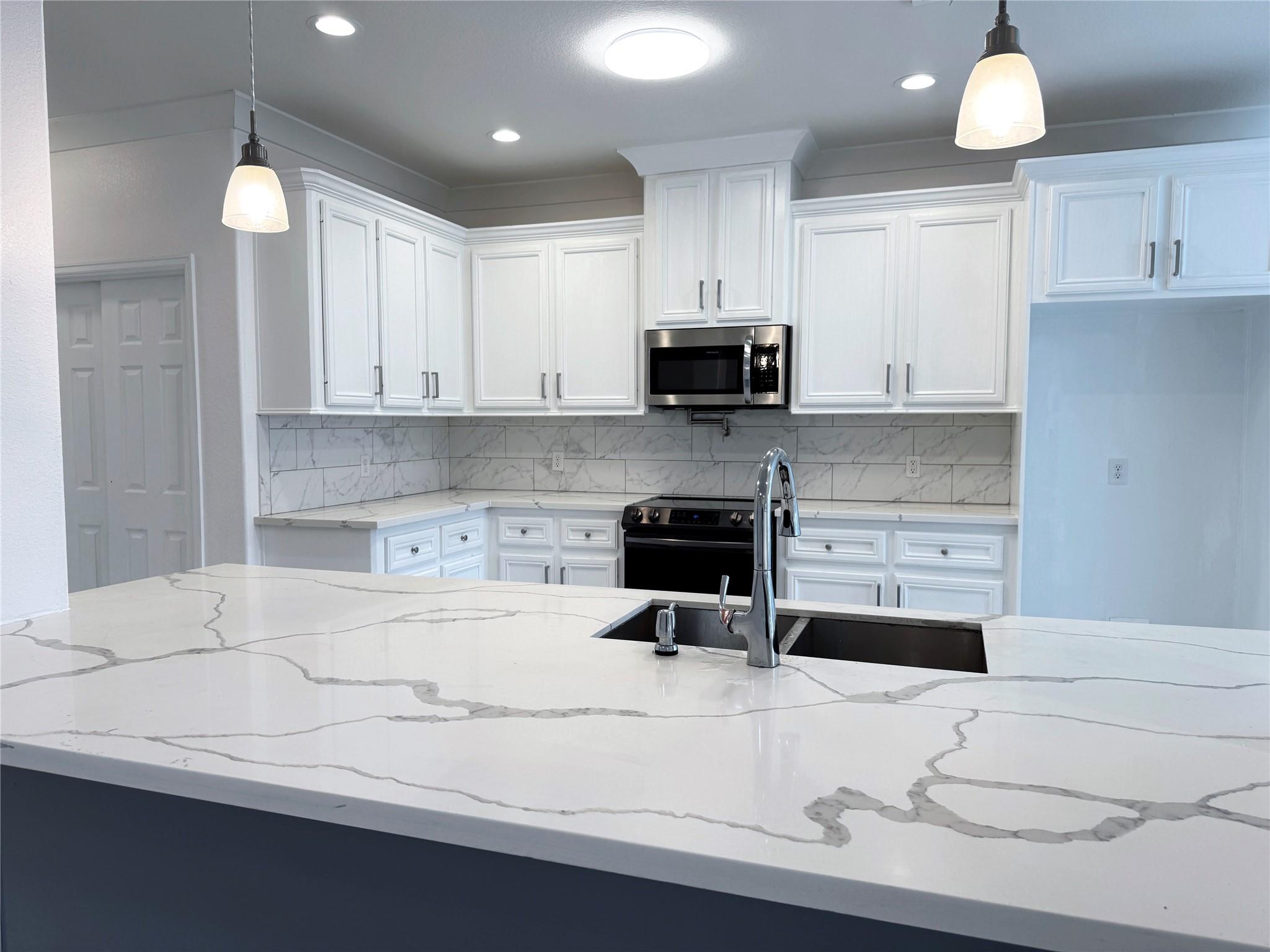 10829 Deaf Smith Street